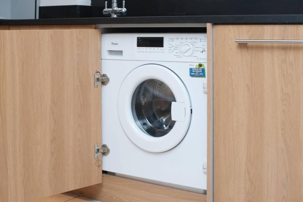 Clifton Jewel - 4 Bed Townhouse With Parking. Mycityhaven Bristol